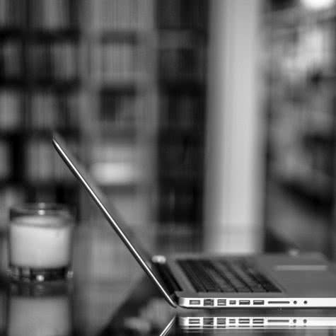 black-and-white-blur-close-up-714557 grayscale keyboard