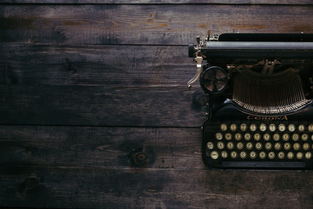patrick-fore-381200-unsplash Corona typewriter